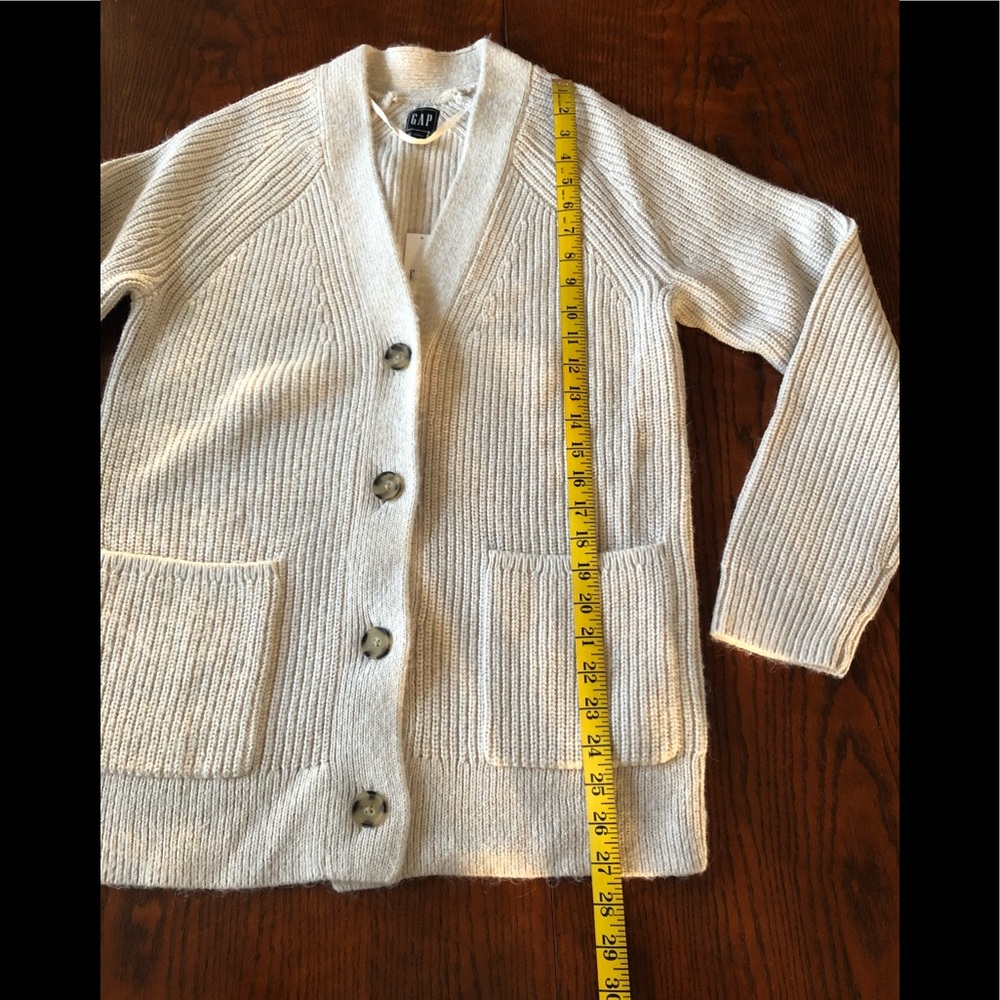 Gap Cardigan - Picture 8 of 9